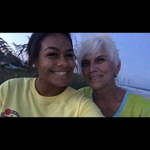 Meet your Posher, Joretta