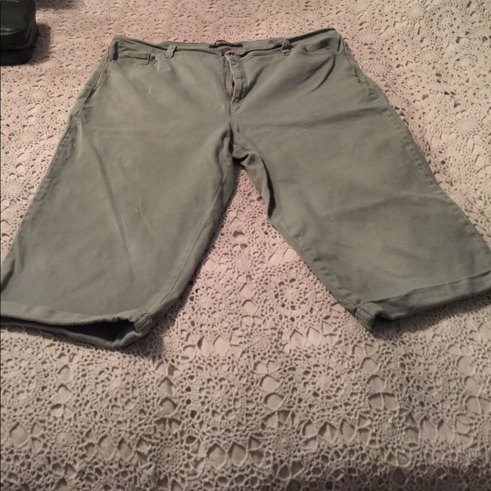 Capris