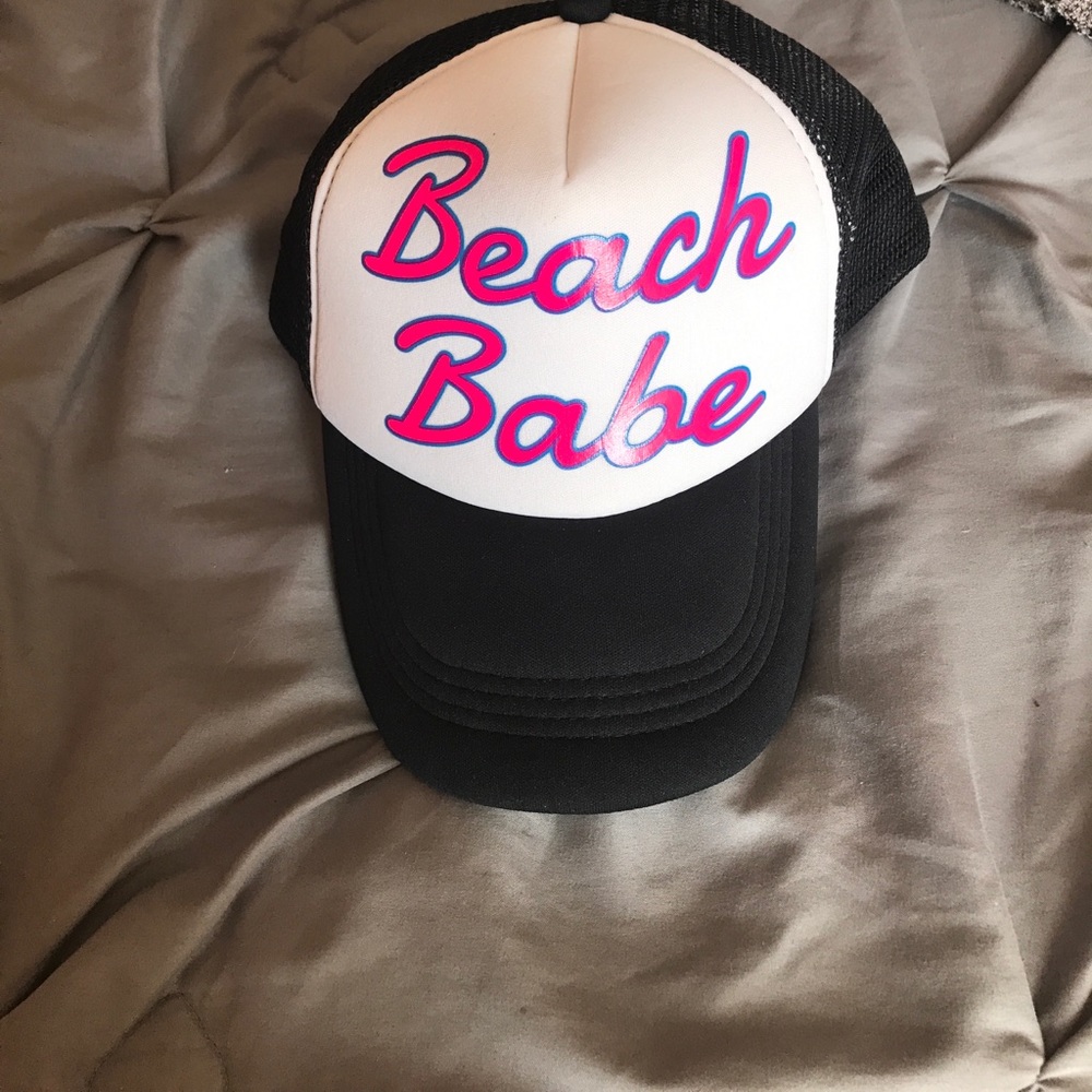Beach babe hat