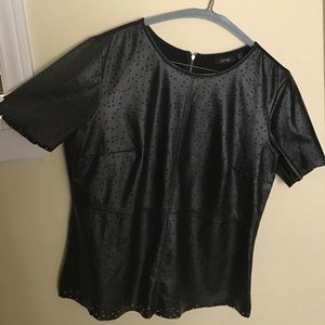 Apt. 9 faux leather shirt! (Size M)