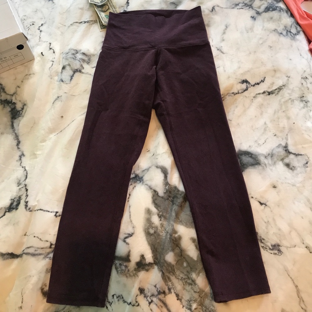 Maroon lululemon crops