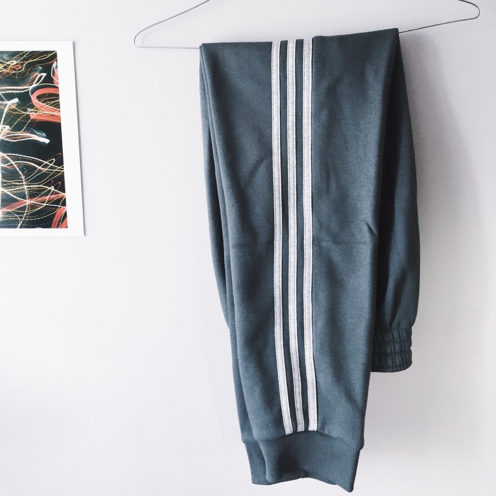 Offer up. Full Adidas outfit. - Picture 4 of 8