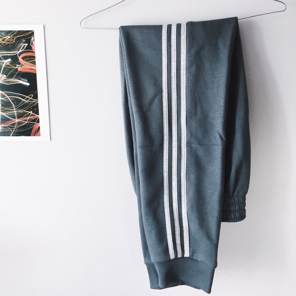 Offer up. Full Adidas outfit. - Picture 4 of 8