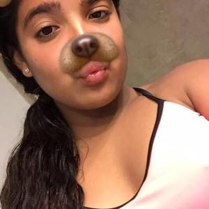 Meet your Posher, Daniela