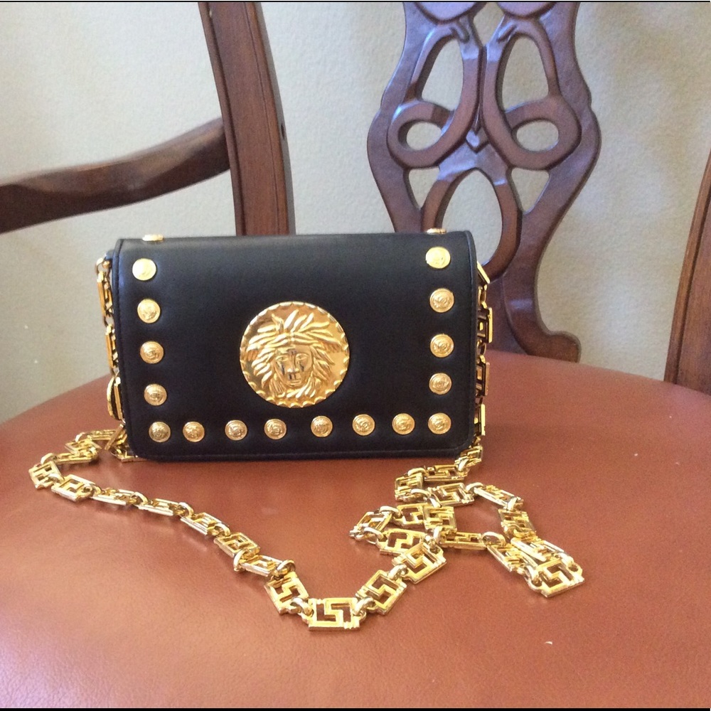 AUTHENTIC GIANNI VERSACE MEDUSA  GOLD CHAIN PURSE