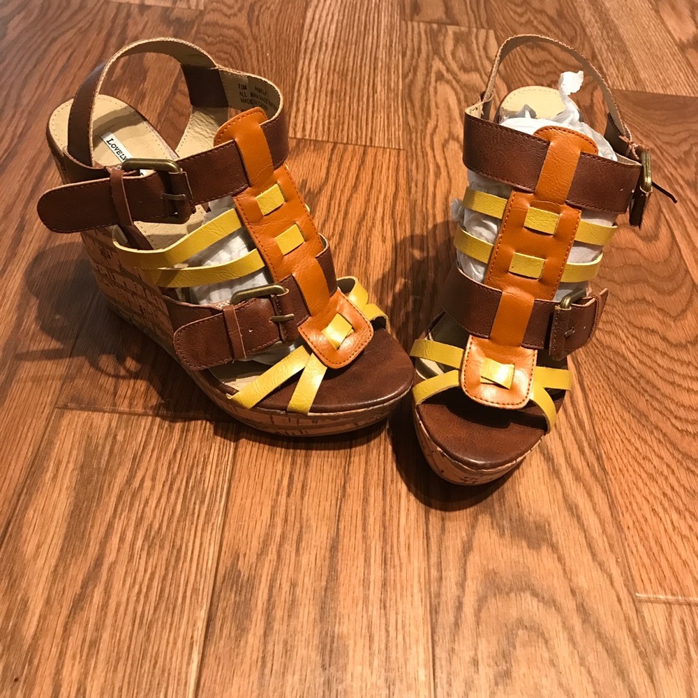 New Lovely People wedges Pamela high heel wedge 8.5