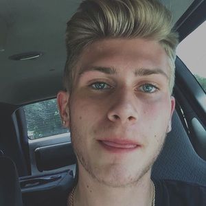 Meet your Posher, Brandon