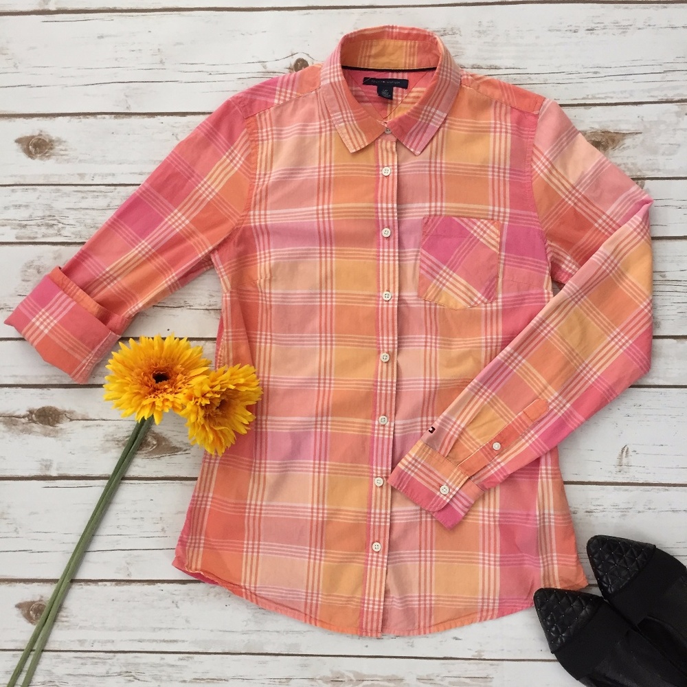 Tommy Hilfiger • Plaid Long Sleeve Button Down
