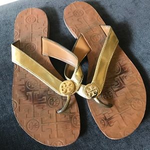 Tory burch flip flops