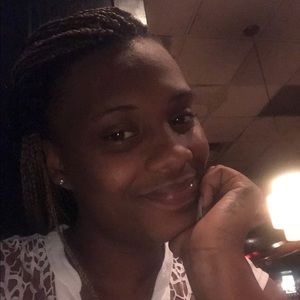 Meet your Posher, Senell