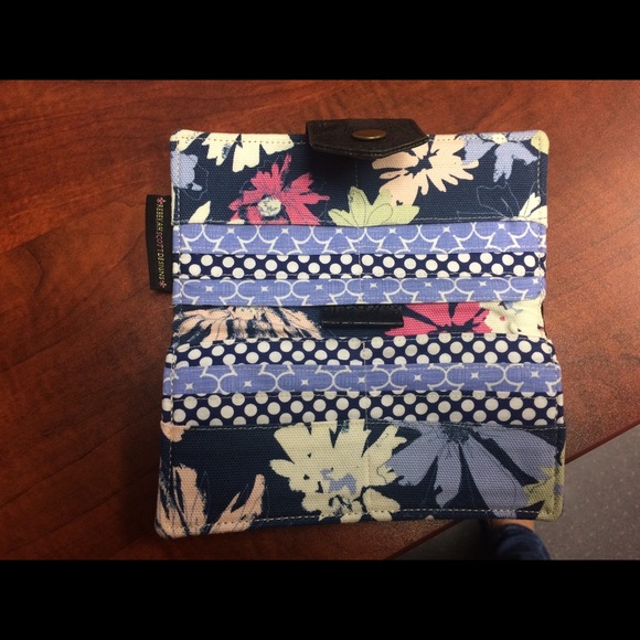Rebekah Scott Design Wallet!! - Picture 2 of 3