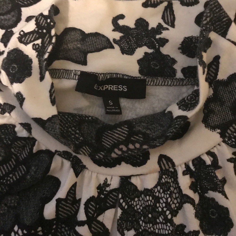 Express top - Picture 3 of 3