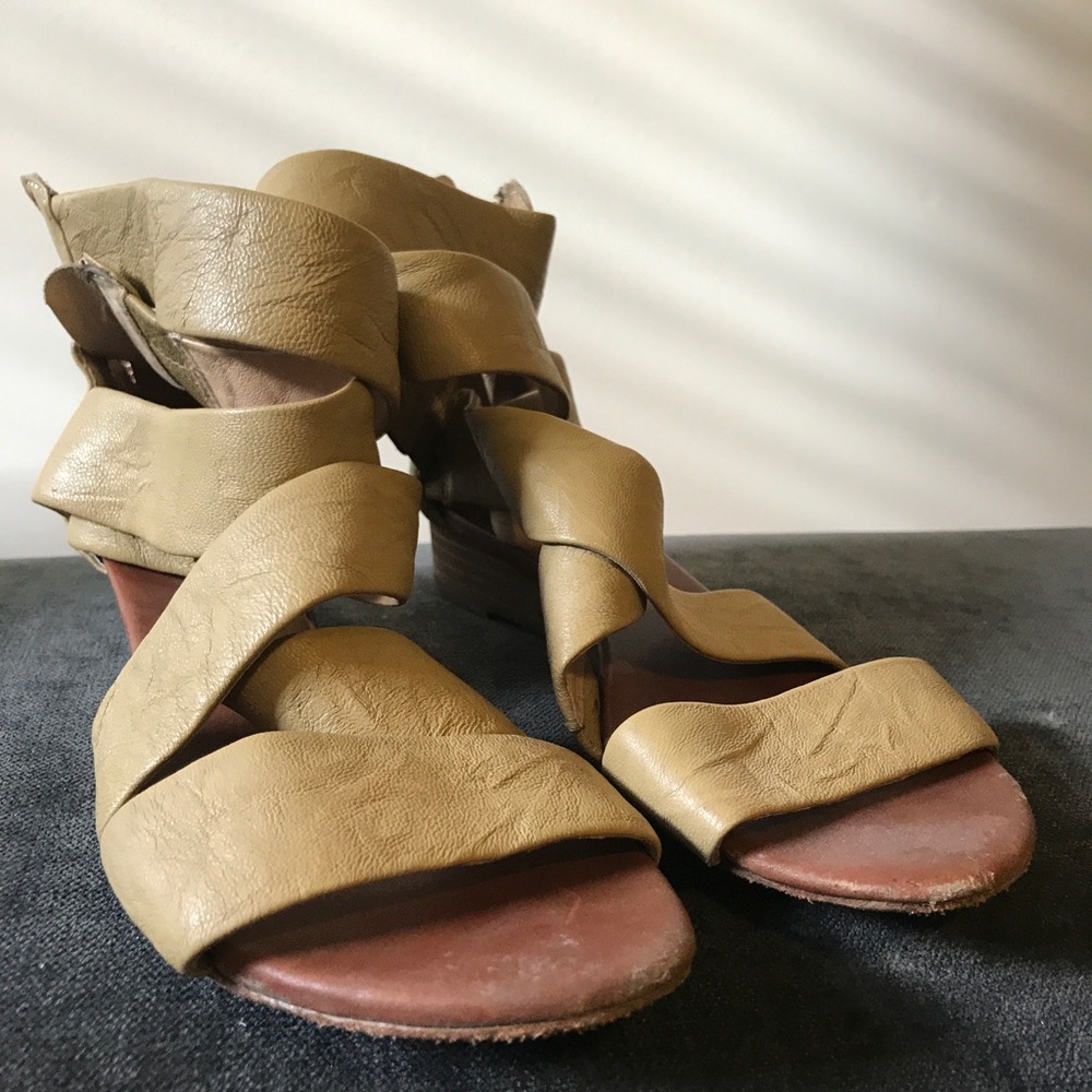 Matt Bernson sandal