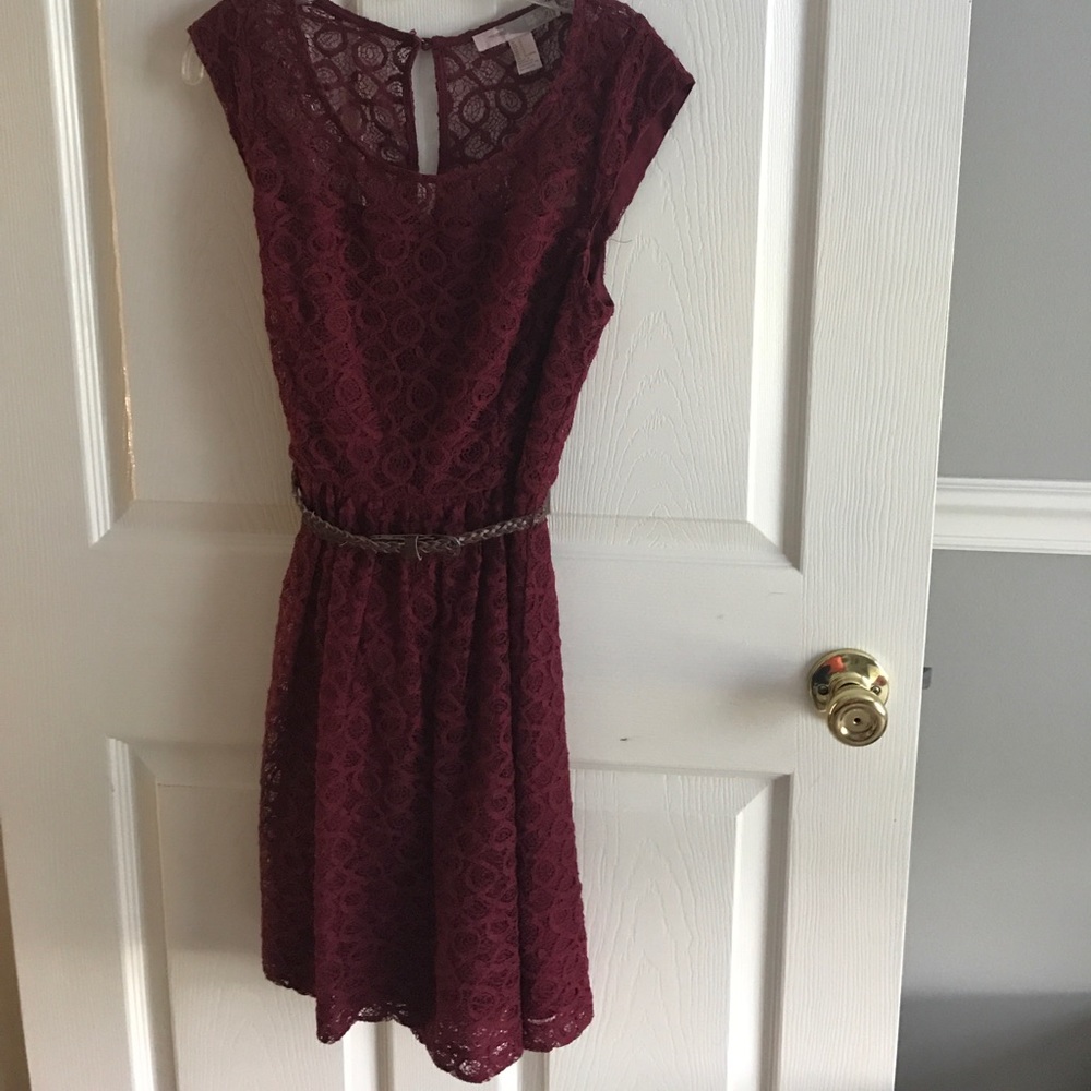 maroon lace dress w belt