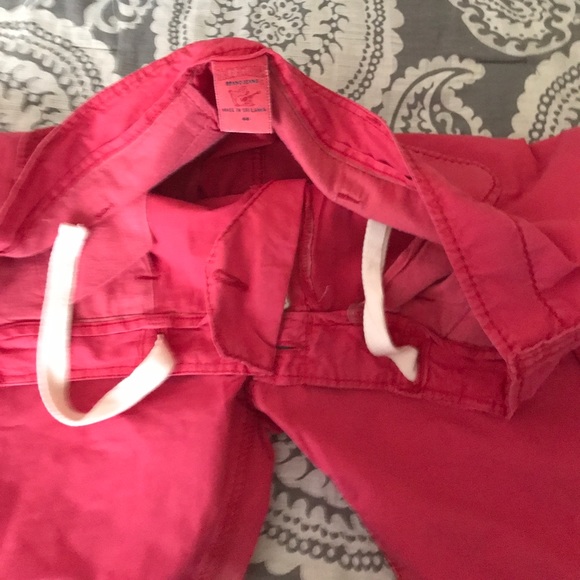 Red shorts - Picture 5 of 5