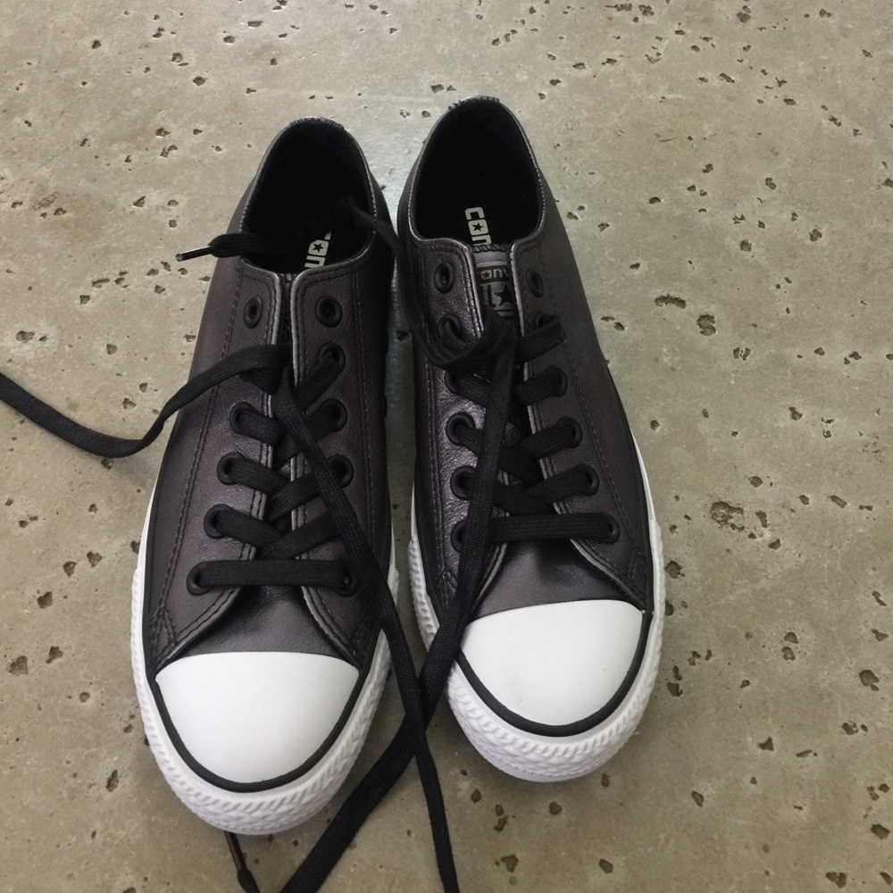NEW Converse gray metallic leather shoes