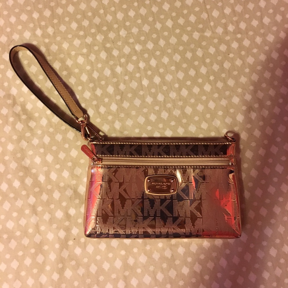 Michael Kors wristlet