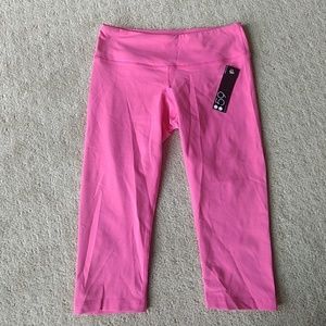 NWT Splits59 3/4 length legging Small