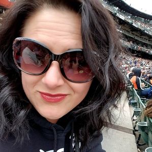 Meet your Posher, Annette