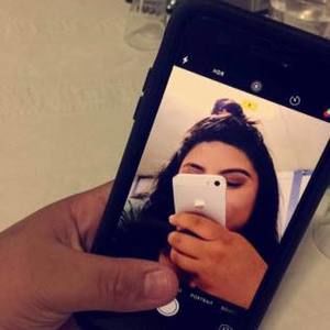 Meet your Posher, Zenaida