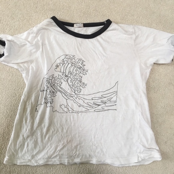Brandy Melville Tops - Cute shirt