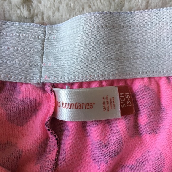 *BEST OFFER TAKES IT*Pink Leopard Shorts - Picture 3 of 3