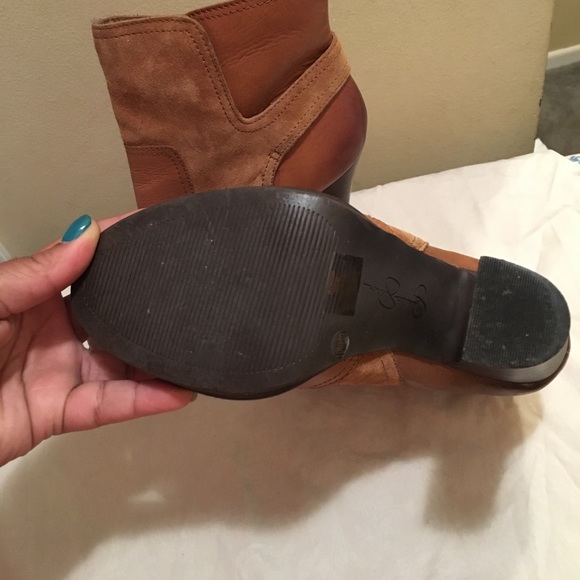 Jessica Simpson boots tan in color leather/suede. - Picture 3 of 3