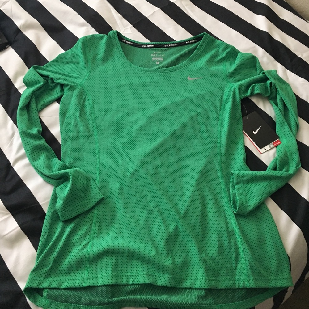 Nike dry fit long sleeve shirt - size small