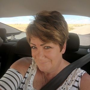 Meet your Posher, Paula