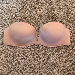 Victoria's Secret bombshell