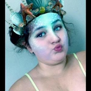 Meet your Posher, Ella