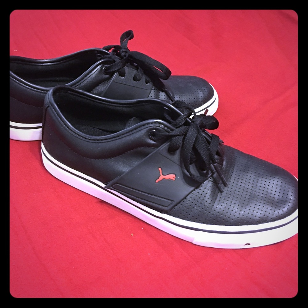 Puma boys size 6 shoe