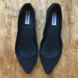 Steve Madden black suede leather pointy flats 8.5
