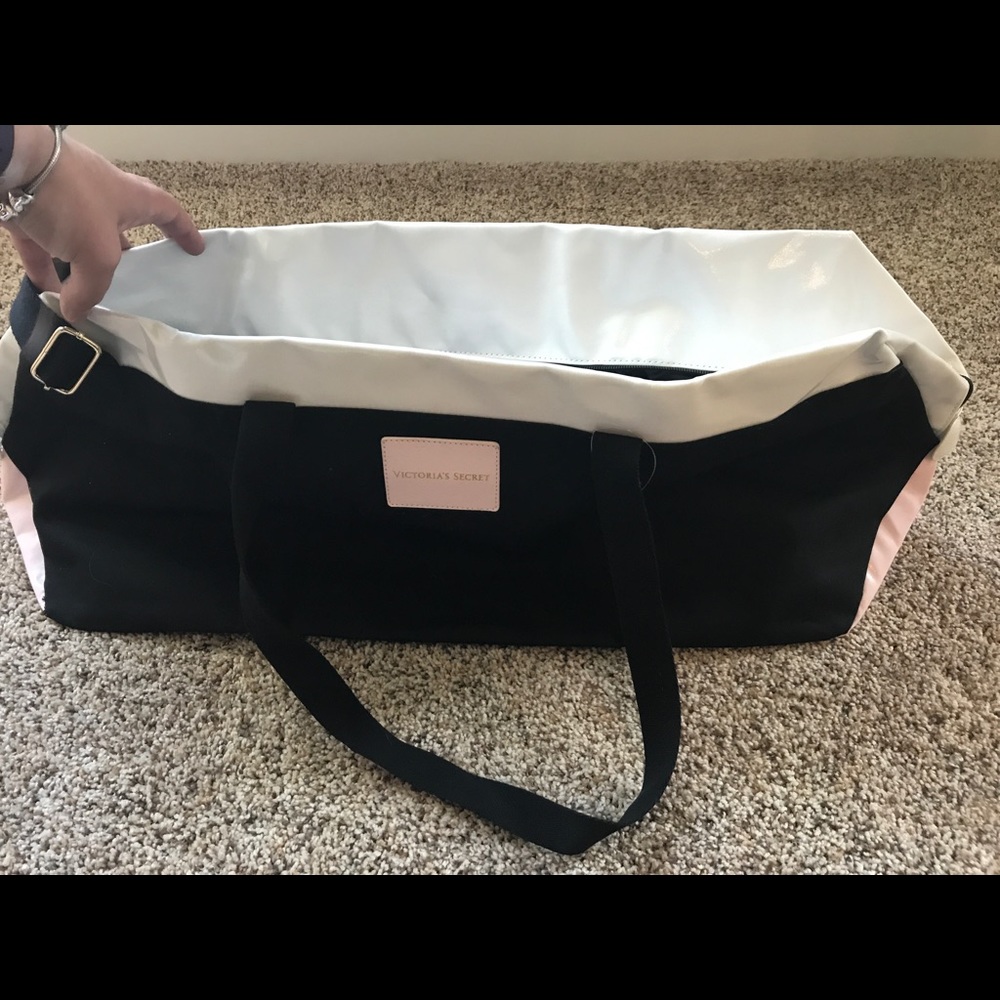 SOLD New Victoria's Secret Duffle Bag