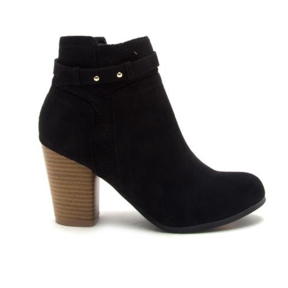 🆕✨LAST size 9✨Perforated Ankle Booties - Picture 5 of 8