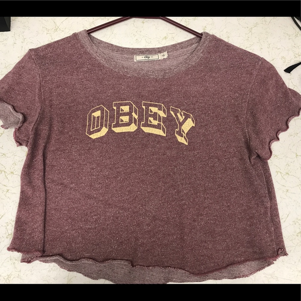 OBEY Crop Top 💕