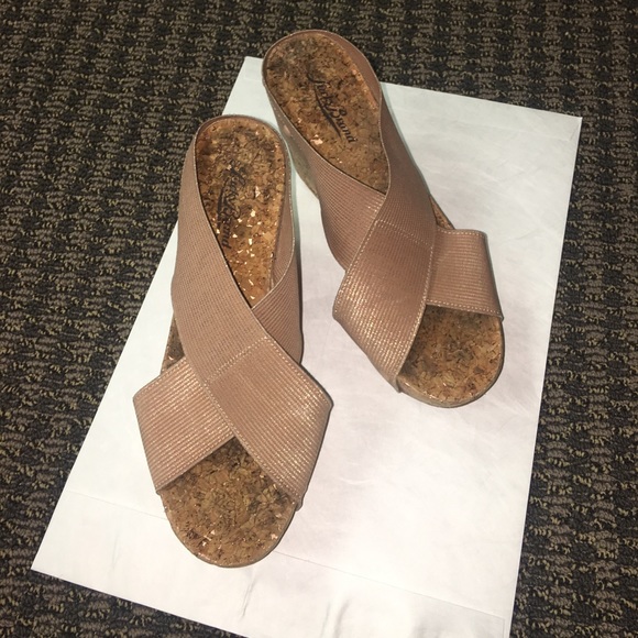 LUCKY Brand Blush Wedge | Size 7 - Picture 2 of 4