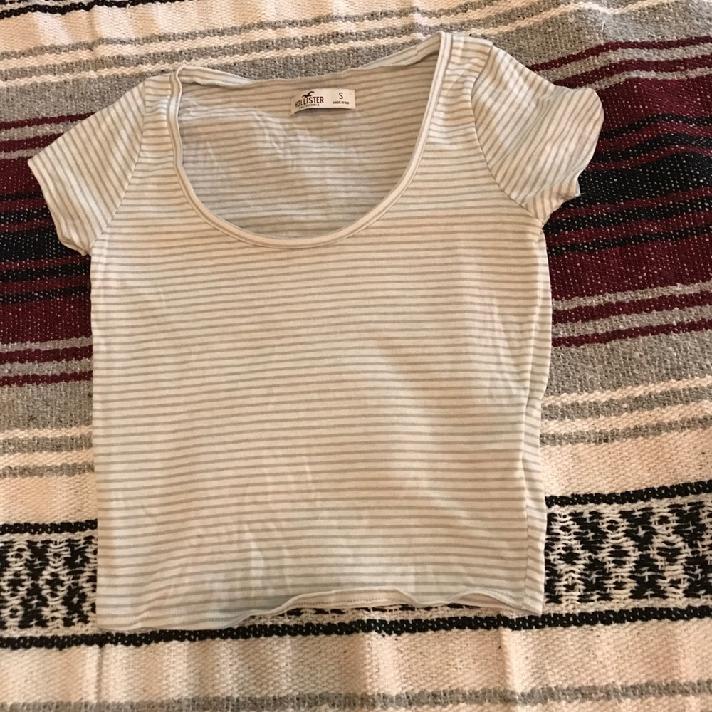Hollister crop top