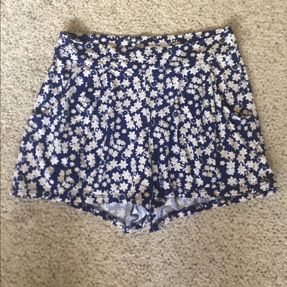 Fighting Eel - Size M Shorts