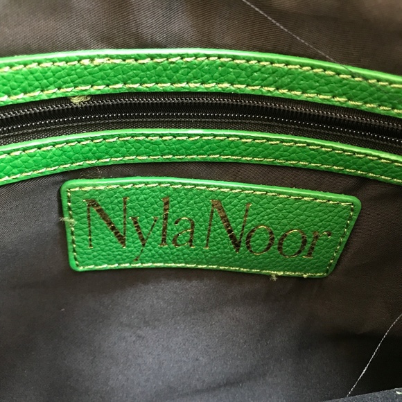 Nyla Noor kelly green shoulder bag - Picture 2 of 2