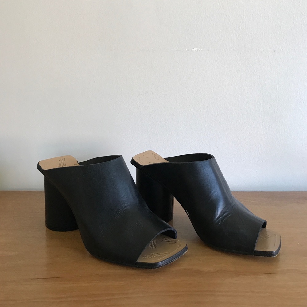 Maison Margiela Black Leather Mules 38 - Picture 2 of 7