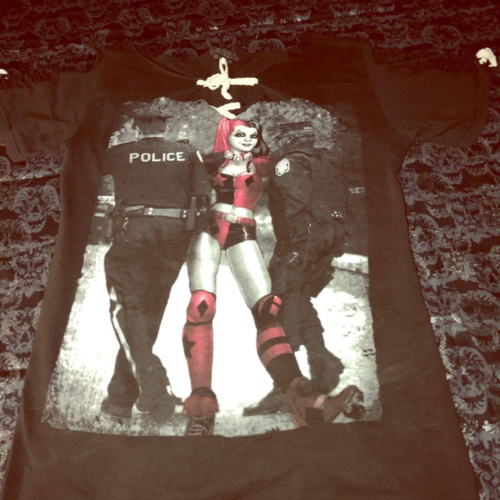 🔥Harley Quinn🔥Corseted back & razored sleeves🔥