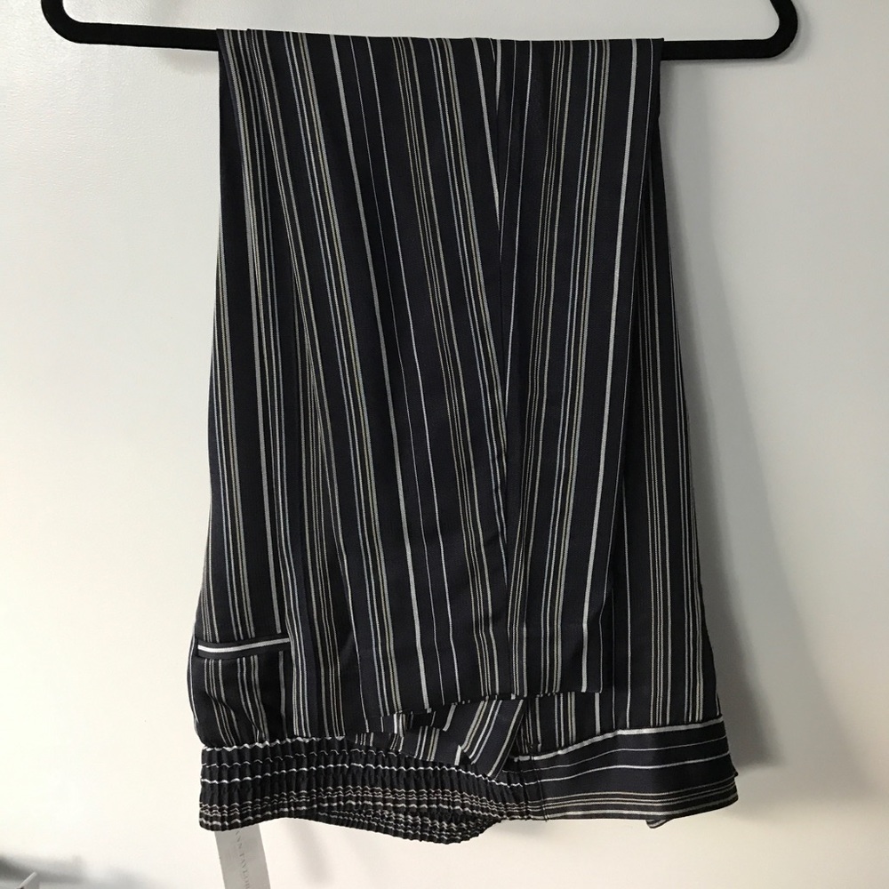 Slinky navy pinstripe ankle pants!