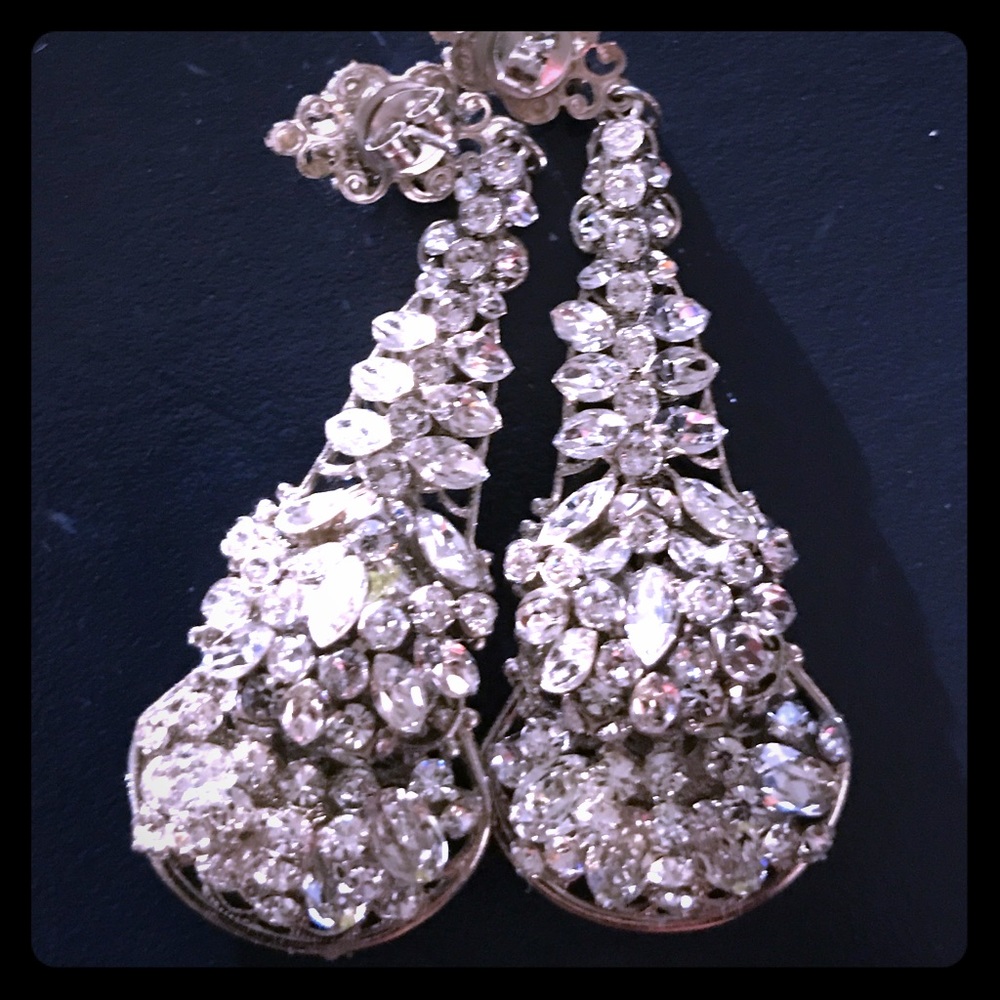 Kleinfeld earrings and matching bracelet!