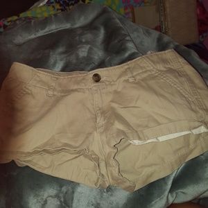 hollister khaki short shorts
