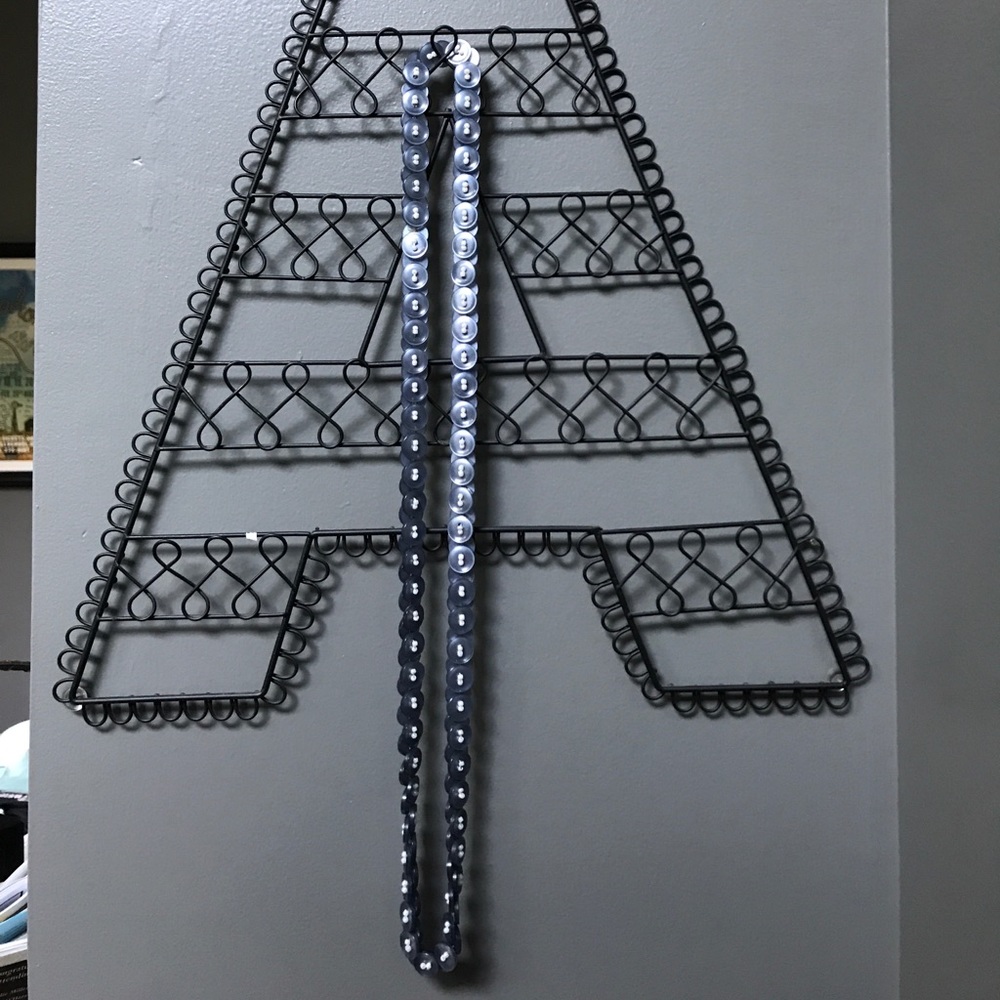 Button necklace