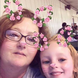 Meet your Posher, Lisa