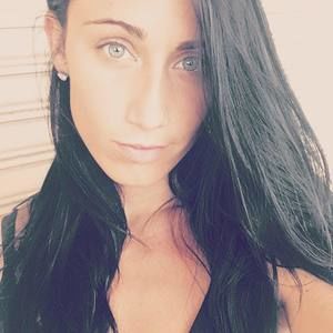 Meet your Posher, Briana