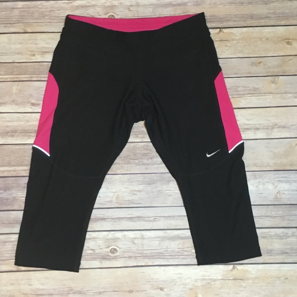 Nike Capri Workout Leggings EUC