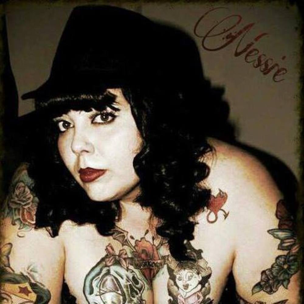 Meet your Posher, Nessie vern